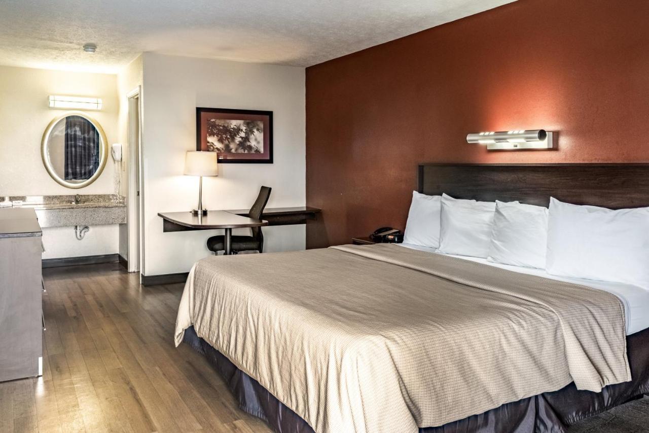 Red Roof Inn Columbus - Taylorsville Luaran gambar