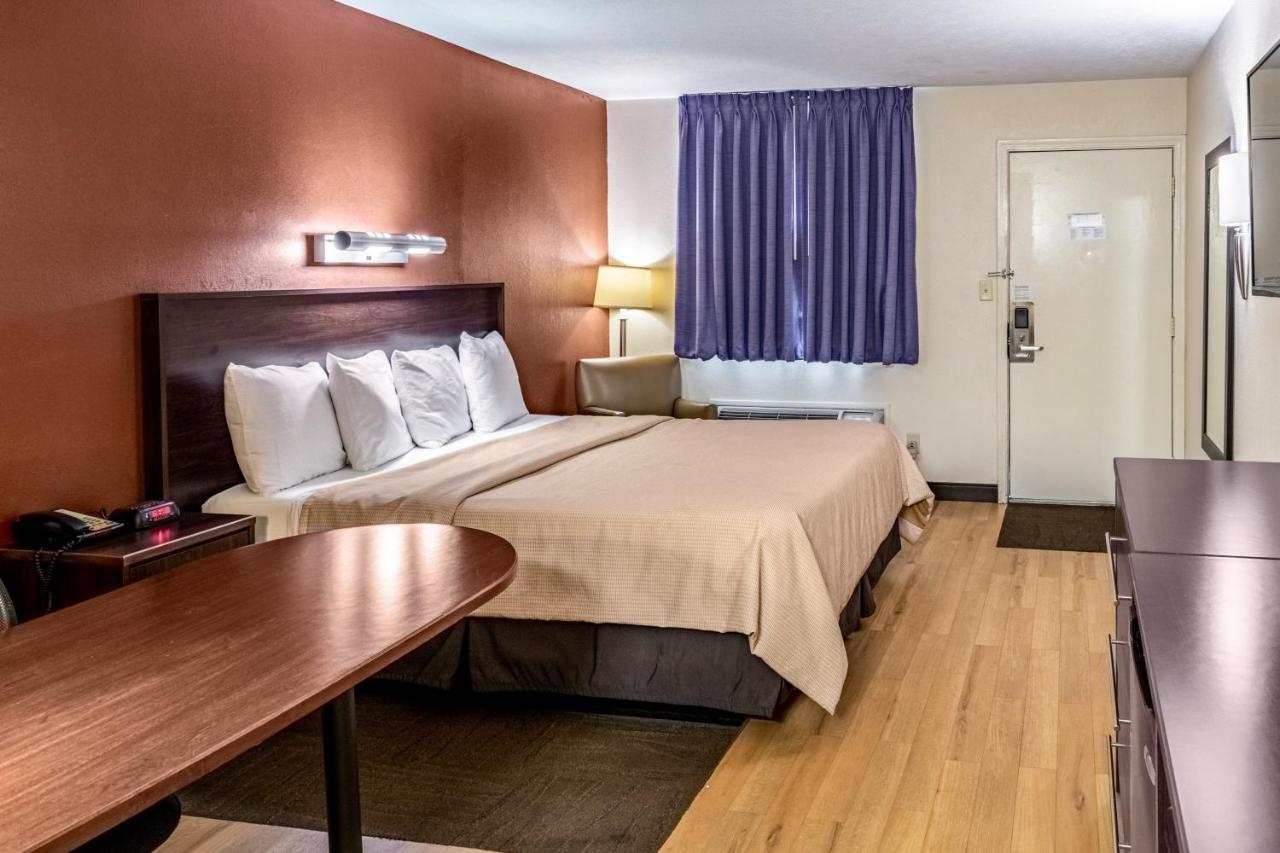 Red Roof Inn Columbus - Taylorsville Luaran gambar