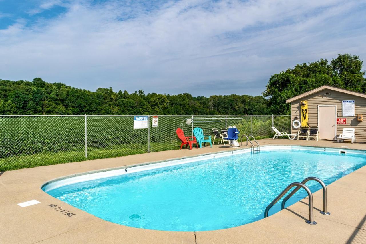 Red Roof Inn Columbus - Taylorsville Luaran gambar